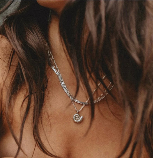 Shell necklace